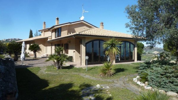 casa indipendente in vendita ad Acquaviva Picena