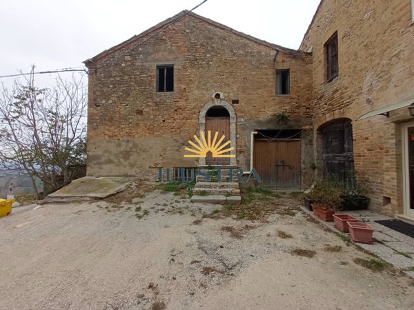 casa indipendente in vendita ad Acquaviva Picena