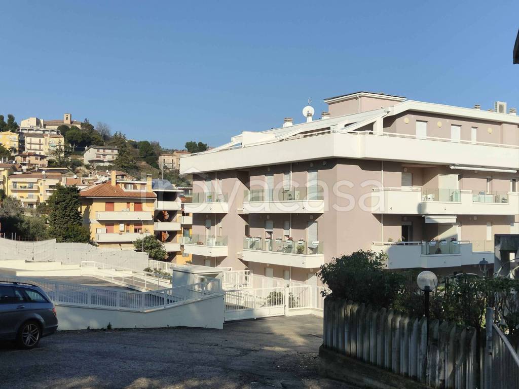 appartamento in vendita ad Acquaviva Picena