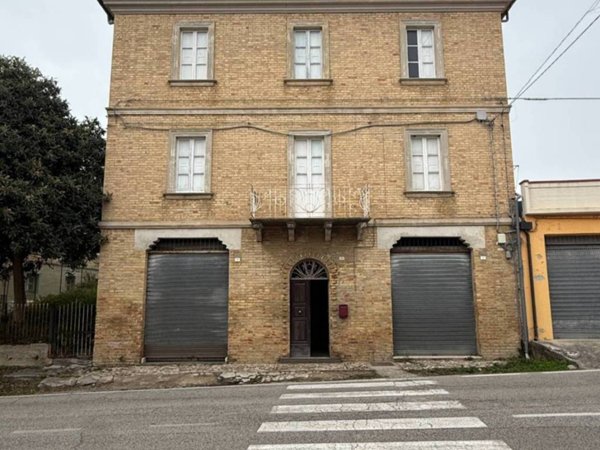 casa indipendente in vendita ad Acquaviva Picena