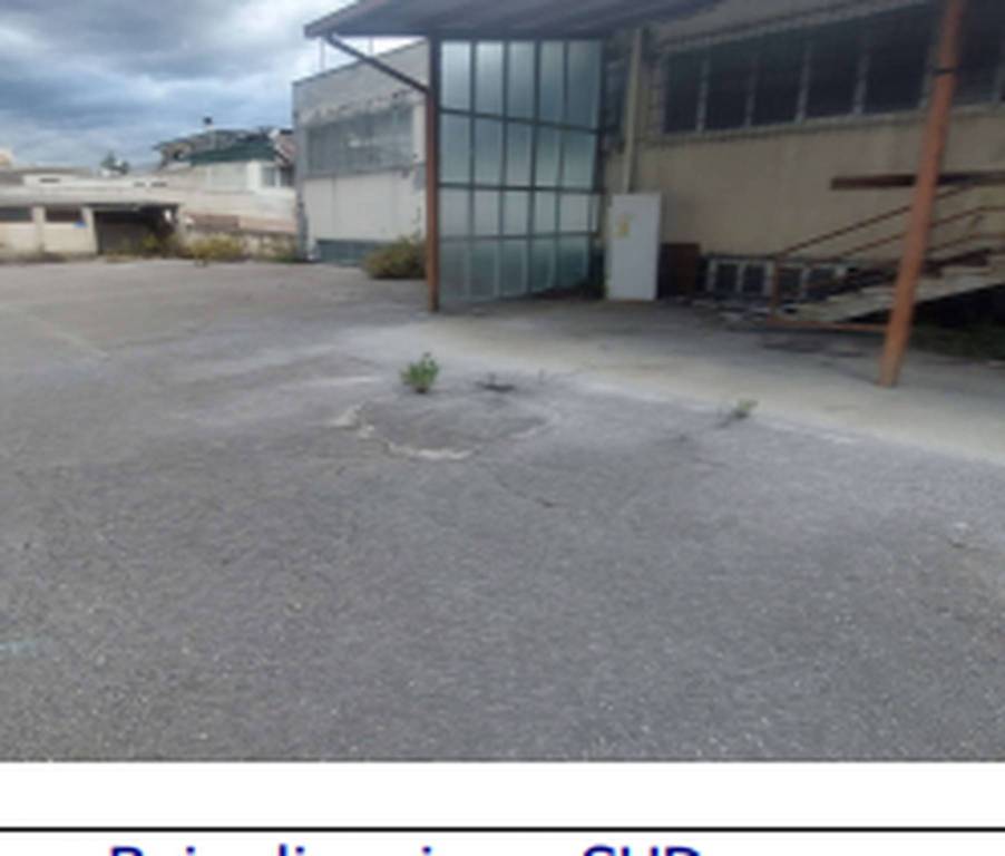 locale commerciale in vendita ad Acquaviva Picena