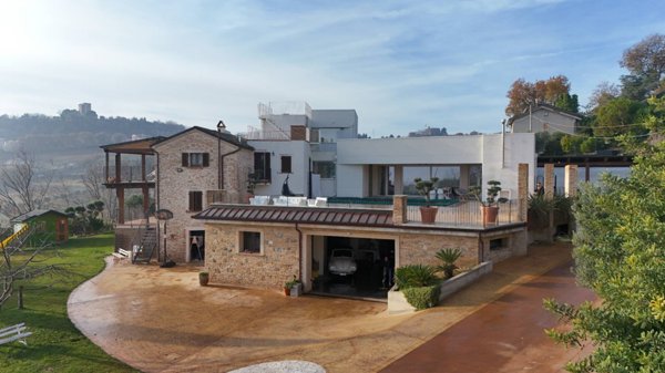 casa indipendente in vendita ad Acquaviva Picena