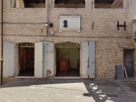 negozio in vendita ad Acquaviva Picena