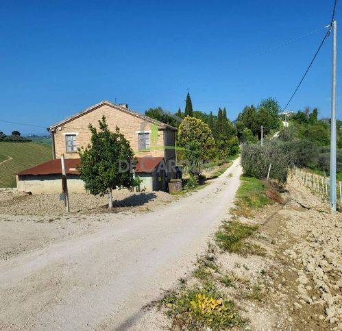 negozio in vendita ad Acquaviva Picena