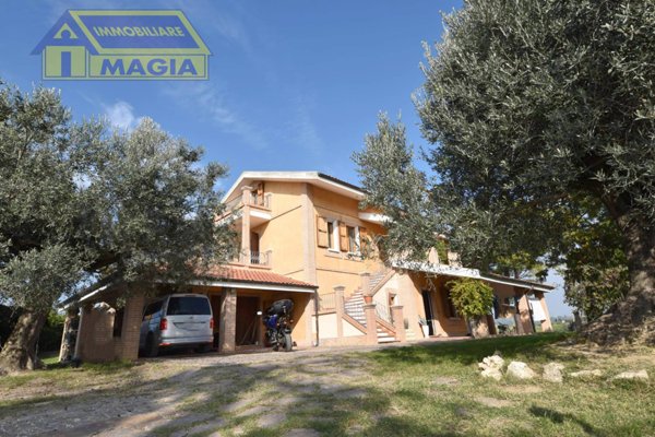 casa indipendente in vendita ad Acquaviva Picena
