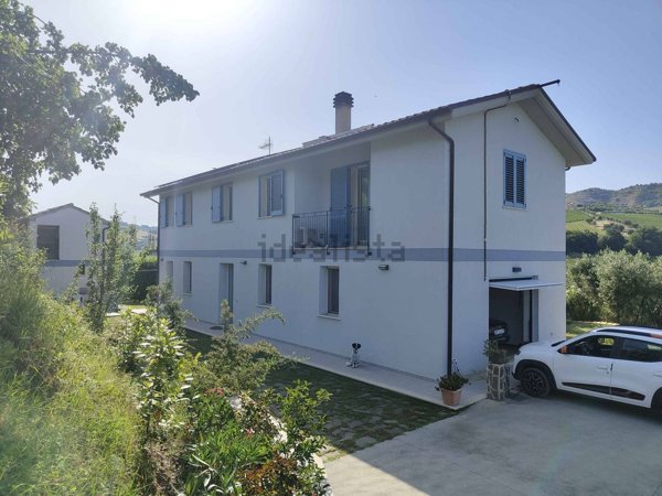 casale in vendita ad Acquaviva Picena