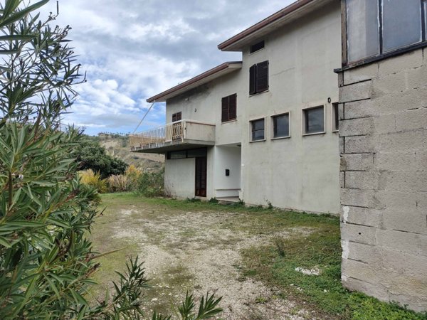 casa indipendente in vendita ad Acquaviva Picena