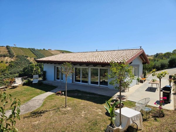 casa indipendente in vendita ad Acquaviva Picena