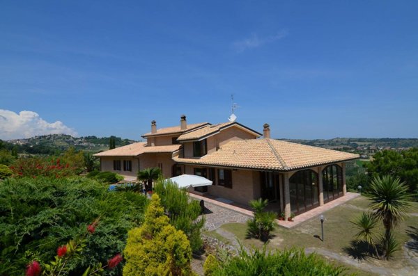 casa indipendente in vendita ad Acquaviva Picena