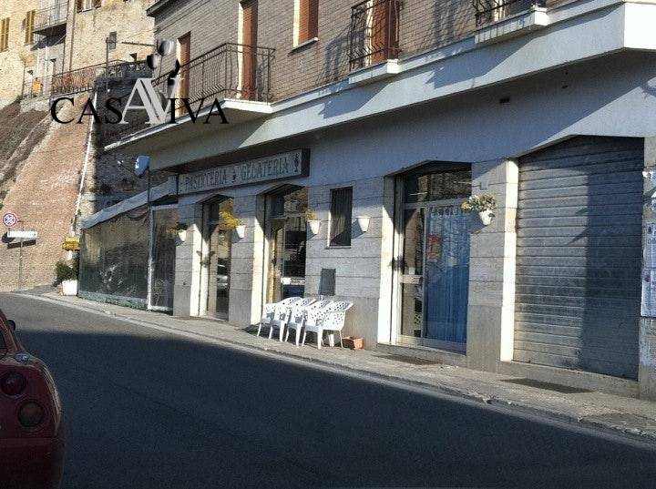 locale commerciale in vendita ad Acquaviva Picena
