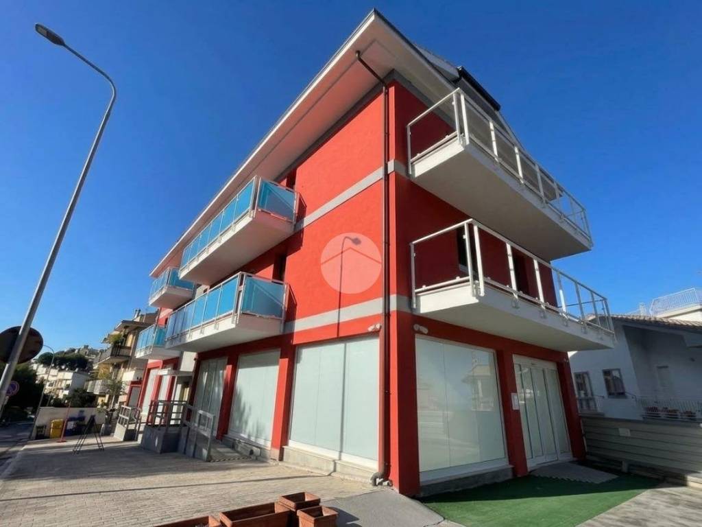 intera palazzina in vendita ad Acquaviva Picena