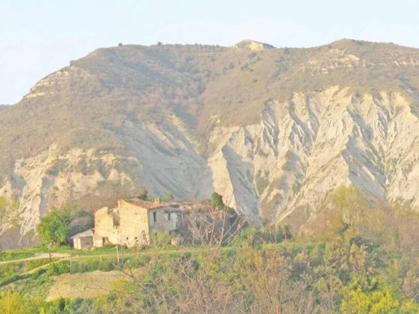 casa indipendente in vendita ad Appignano del Tronto