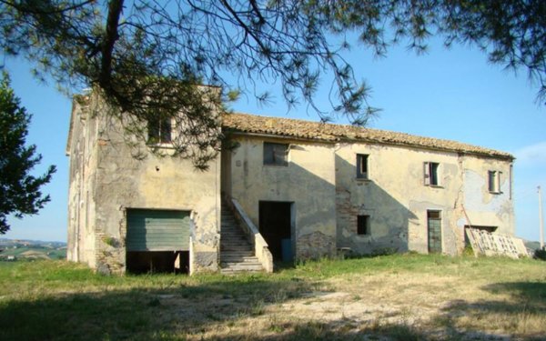 casa indipendente in vendita ad Appignano del Tronto