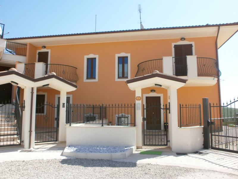 casa indipendente in vendita ad Appignano del Tronto
