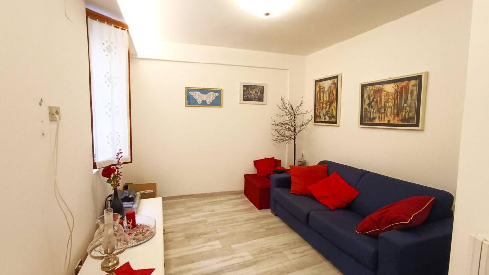 casa indipendente in vendita ad Appignano del Tronto