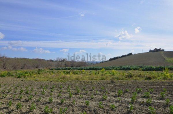 casale in vendita ad Appignano del Tronto