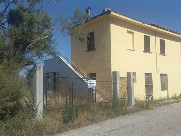 casale in vendita ad Appignano del Tronto