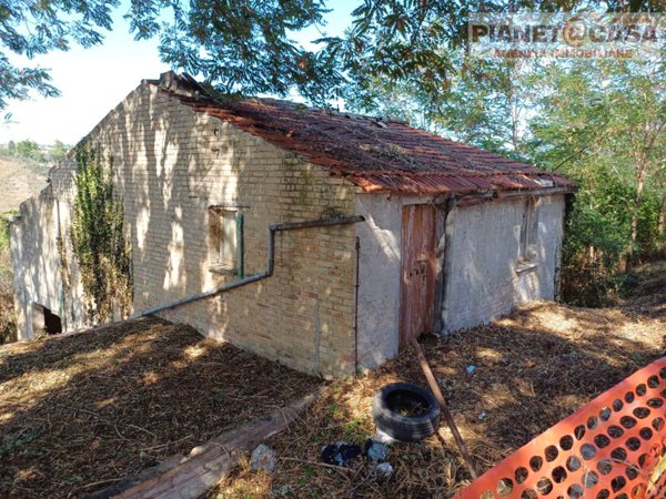 casa indipendente in vendita ad Appignano del Tronto