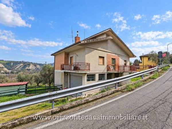 appartamento in vendita ad Appignano del Tronto