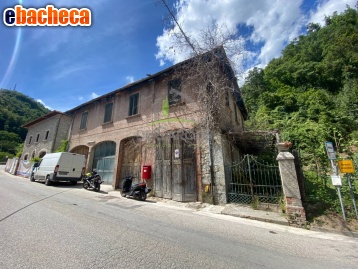 appartamento in vendita ad Arquata del Tronto in zona Borgo di Arquata