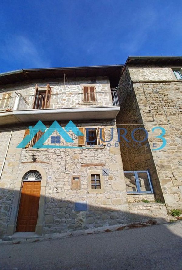 casa indipendente in vendita ad Arquata del Tronto in zona Spelonga