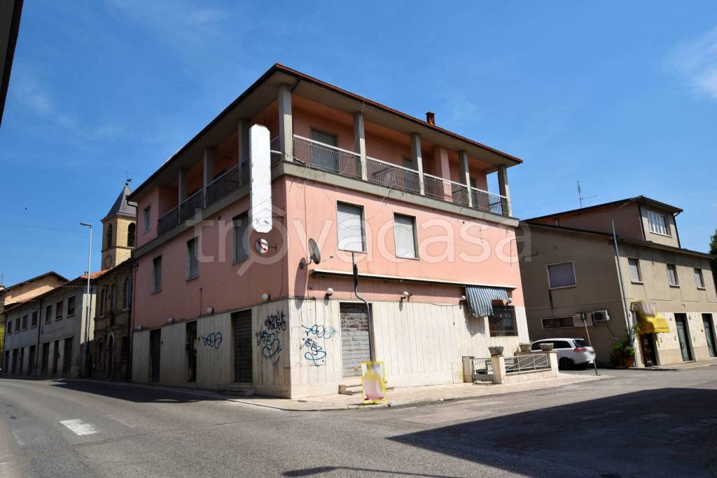 casa indipendente in vendita ad Ascoli Piceno in zona Centro Storico