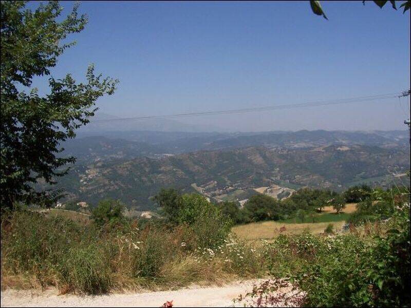 casa indipendente in vendita ad Ascoli Piceno in zona Rosara