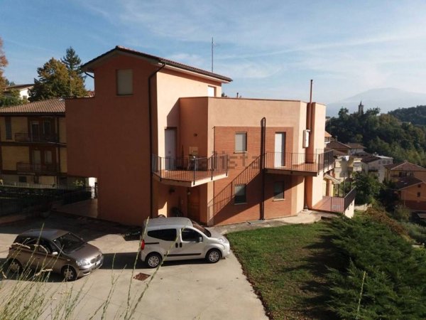 appartamento in vendita ad Ascoli Piceno in zona Croce di Tolignano