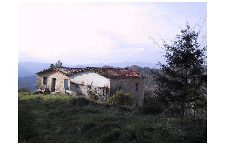 casa indipendente in vendita ad Ascoli Piceno in zona Morignano