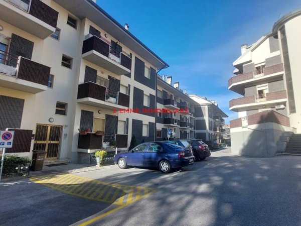 appartamento in vendita ad Ascoli Piceno in zona Poggio di Bretta
