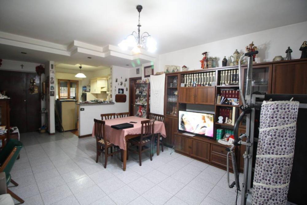 appartamento in vendita ad Ascoli Piceno in zona Mozzano