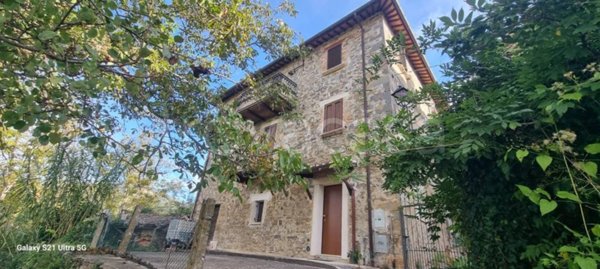 casa indipendente in vendita ad Ascoli Piceno in zona Venagrande