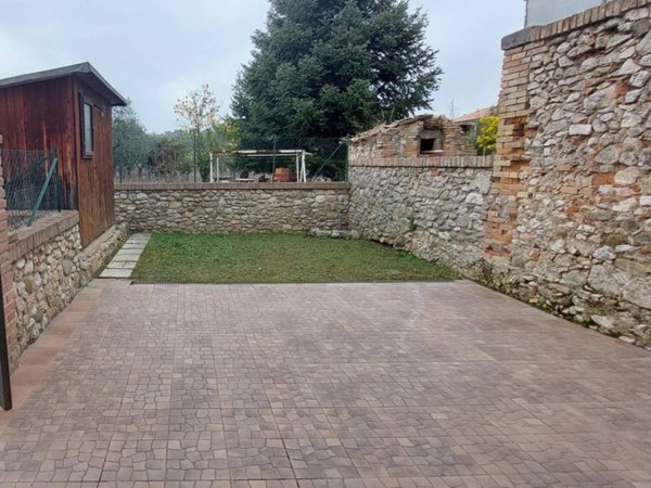casa indipendente in vendita ad Ascoli Piceno