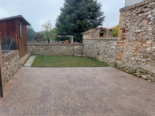 casa indipendente in vendita ad Ascoli Piceno