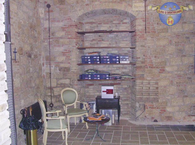 ufficio in vendita ad Ascoli Piceno in zona Centro Storico