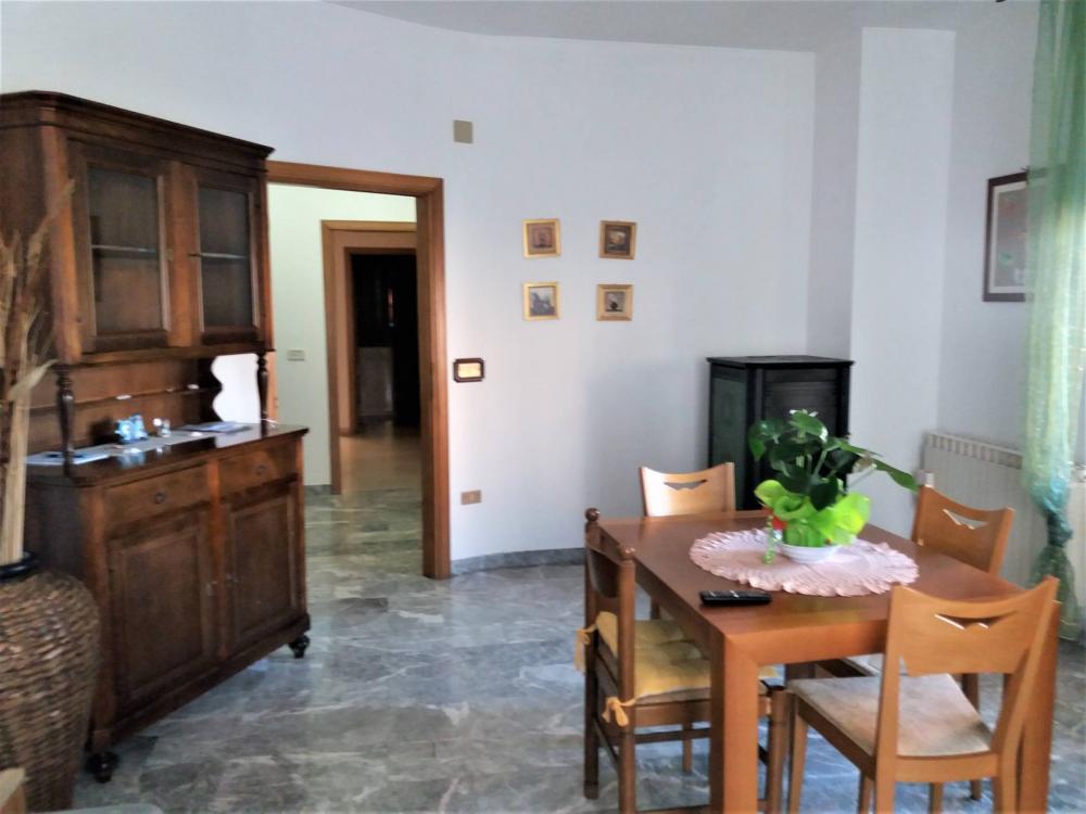 appartamento in vendita ad Ascoli Piceno in zona Mozzano