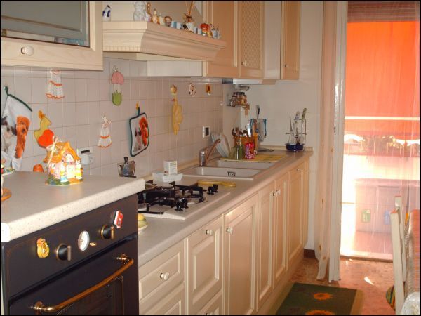 appartamento in vendita ad Ascoli Piceno in zona Borgo Solestà