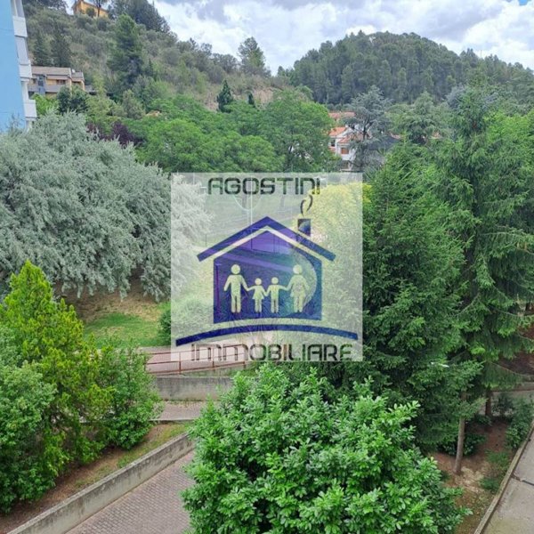 appartamento in vendita ad Ascoli Piceno in zona Monticelli