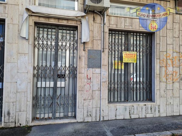 locale commerciale in vendita ad Ascoli Piceno in zona Centro Storico