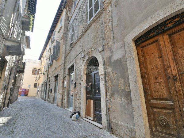 appartamento in vendita ad Ascoli Piceno