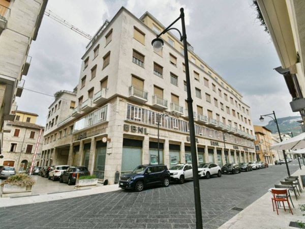 appartamento in vendita ad Ascoli Piceno