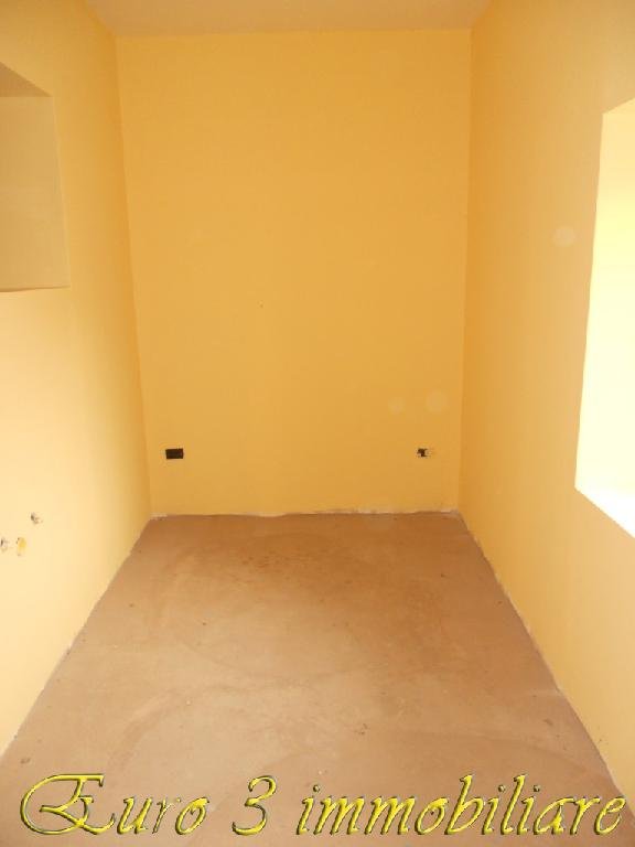 casa semindipendente in vendita ad Ascoli Piceno in zona Borgo Solestà