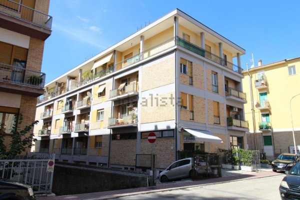 appartamento in vendita ad Ascoli Piceno in zona Borgo Solestà