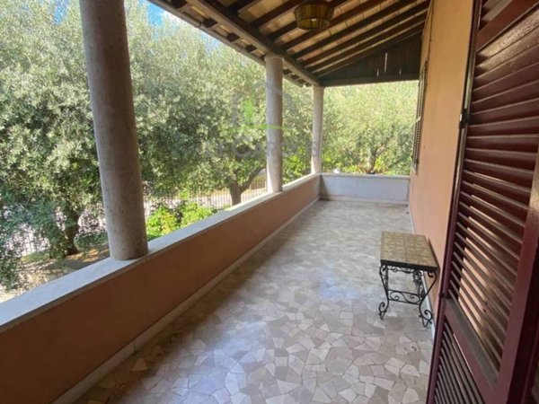 casa indipendente in vendita ad Ascoli Piceno in zona Centro Storico