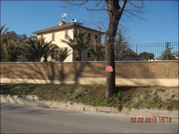casa indipendente in vendita ad Ascoli Piceno