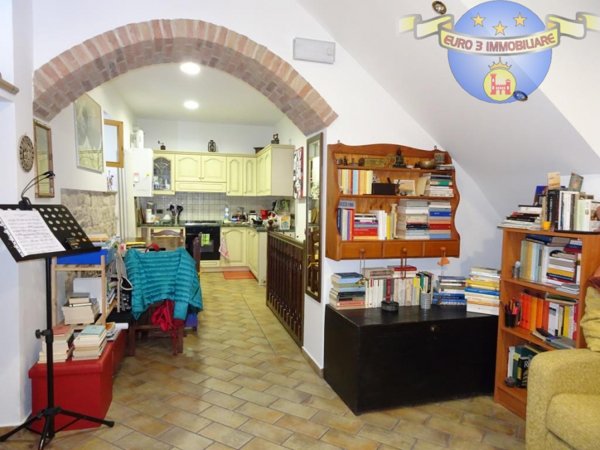 casa semindipendente in vendita ad Ascoli Piceno in zona Centro Storico