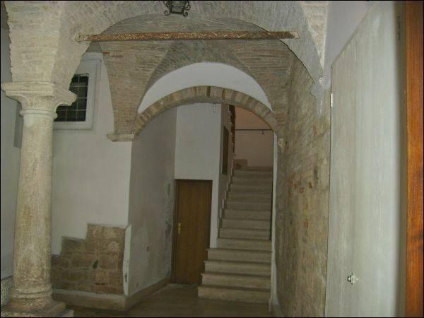 appartamento in vendita ad Ascoli Piceno in zona Centro Storico