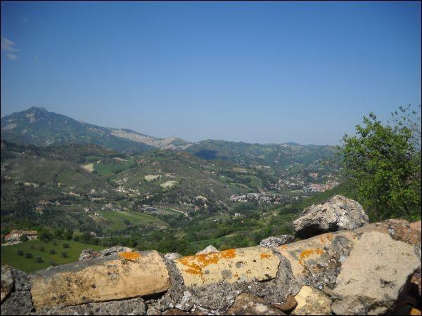 casa indipendente in vendita ad Ascoli Piceno in zona Rosara