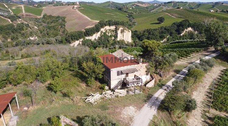 casa indipendente in vendita ad Ascoli Piceno