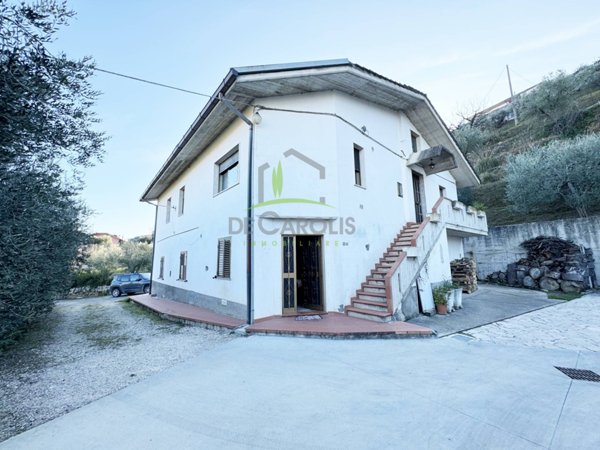 casa indipendente in vendita ad Ascoli Piceno